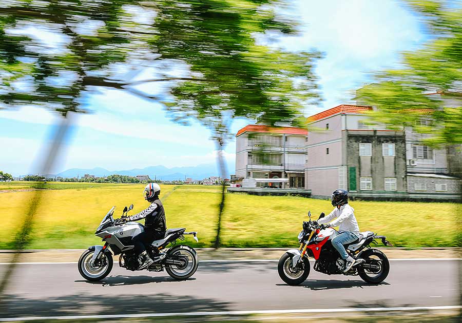 F系聲量在自家中遠不及身擁對臥引擎的兄弟姊妹們,但平易近人好驅策的親人特性卻是寶馬二輪產物中的稀有品。