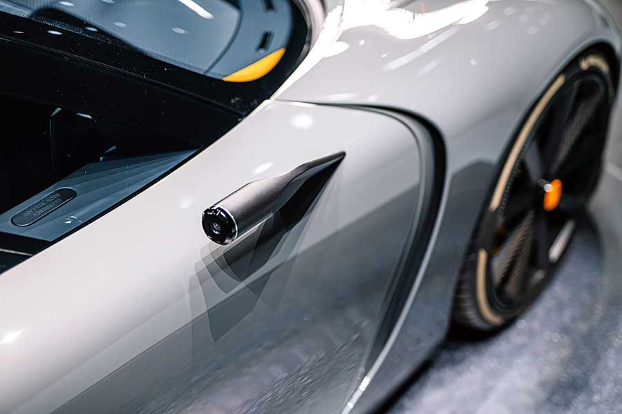 打造性能媲美特級超跑的四座汽車，原來不是那麼輕易的事，但我們深信Koenigsegg會找到辦法。