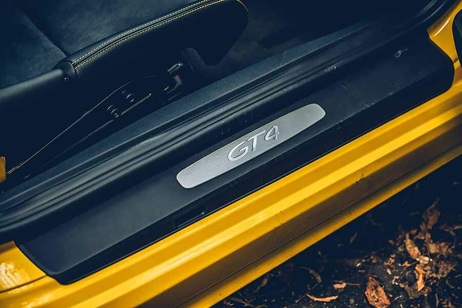 小子，手排先去練會了再來。