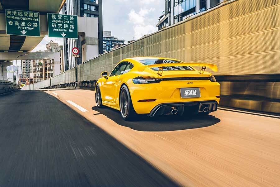 小子，手排先去練會了再來。