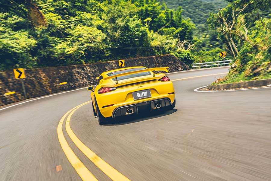 小子，手排先去練會了再來。