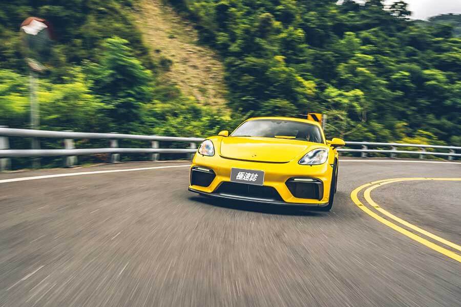 小子，手排先去練會了再來。