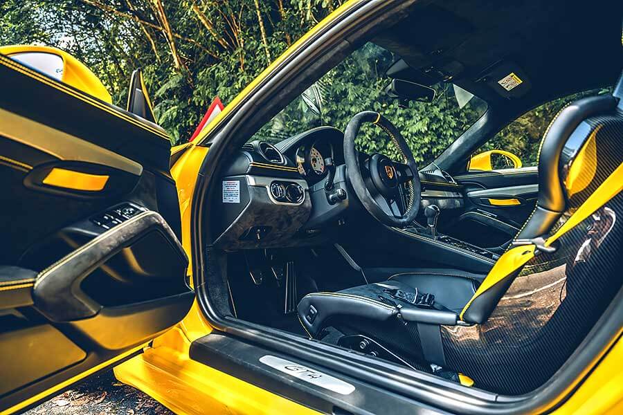 小子，手排先去練會了再來。