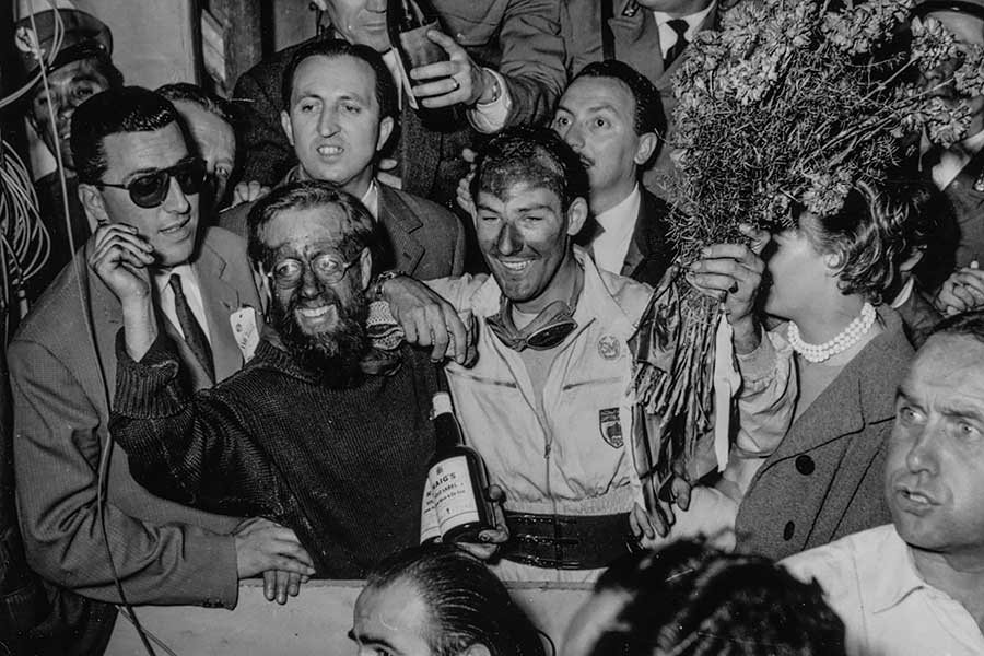 既是賽車手,又是環球知名品牌和英式烤餅迷,Stirling爵士果然從不缺乏啟發性。