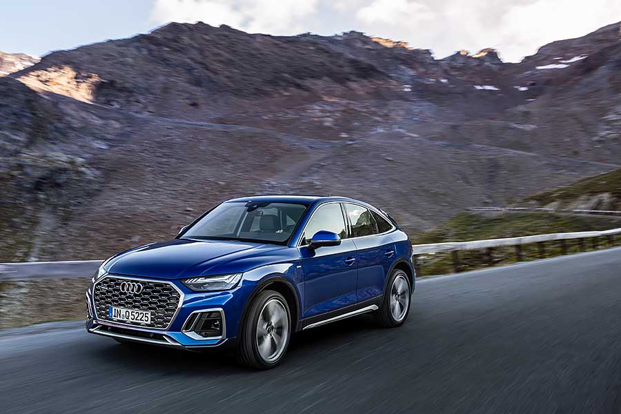 當斜背漸漸成為市場主流,豈有不多出幾款搶錢的道理。