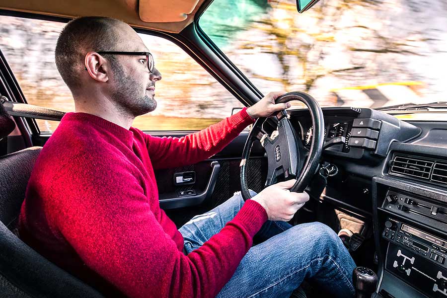 是時候發動這件八零年代代表作，看看人生是否果真到了不惑之年才開花。