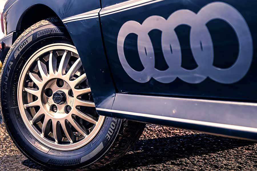 是時候發動這件八零年代代表作，看看人生是否果真到了不惑之年才開花。