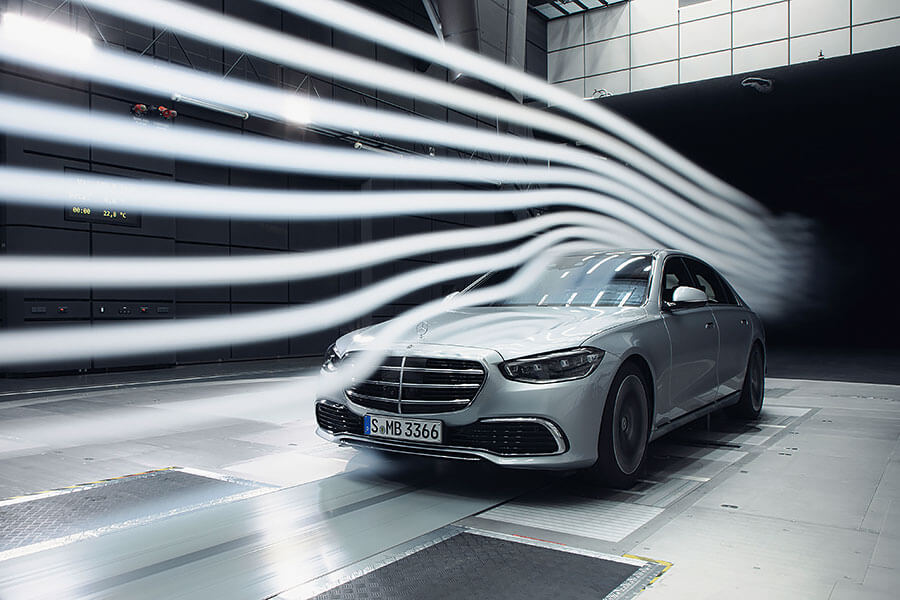 都說是科技旗艦了,所以外型當然不是改款重點。