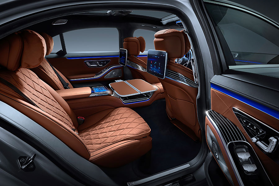 sclass-23 都說是科技旗艦了,所以外型當然不是改款重點。