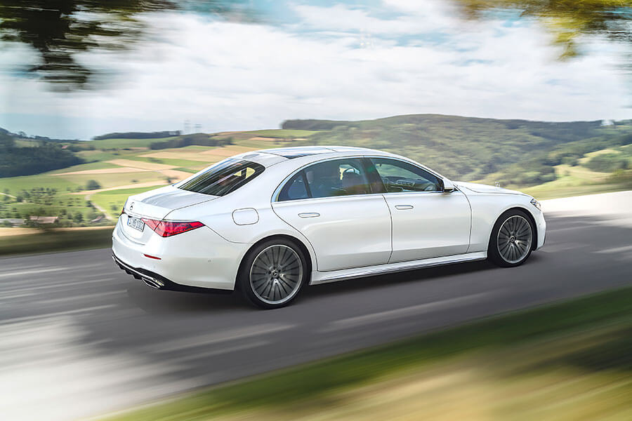 都說是科技旗艦了,所以外型當然不是改款重點。