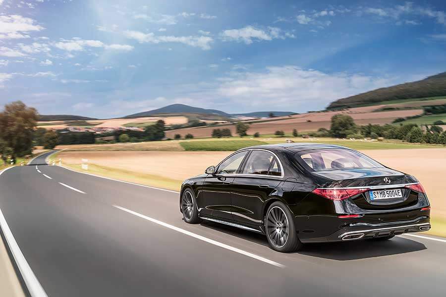 都說是科技旗艦了,所以外型當然不是改款重點。