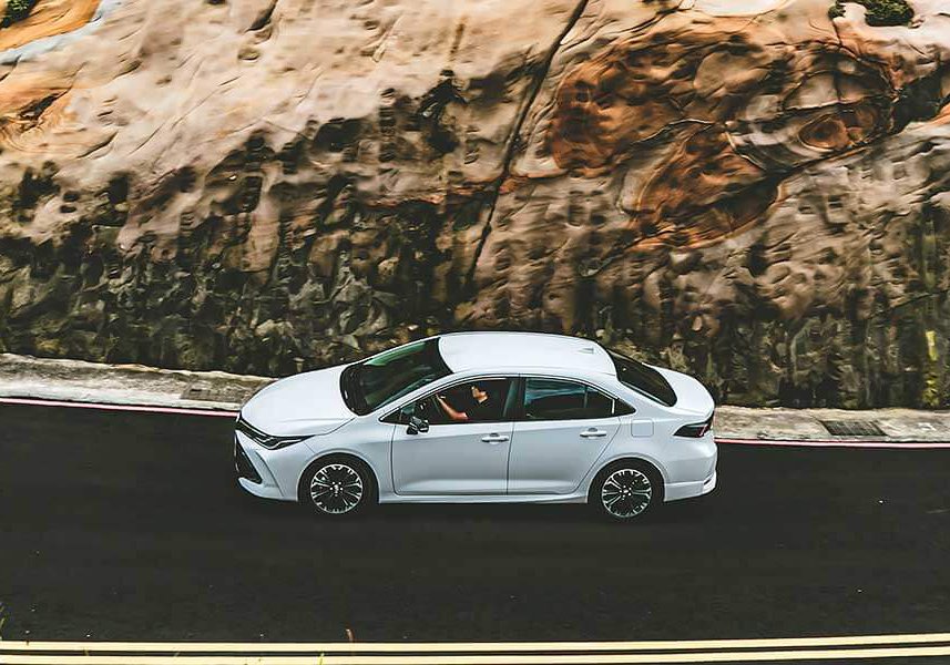 sportsedan-22 有人戲稱Sedan為砂彈(鋼砲的反義詞),不過這次我們著眼的點不在於說文解字,而是那位可以給你最高的樂趣指數……。