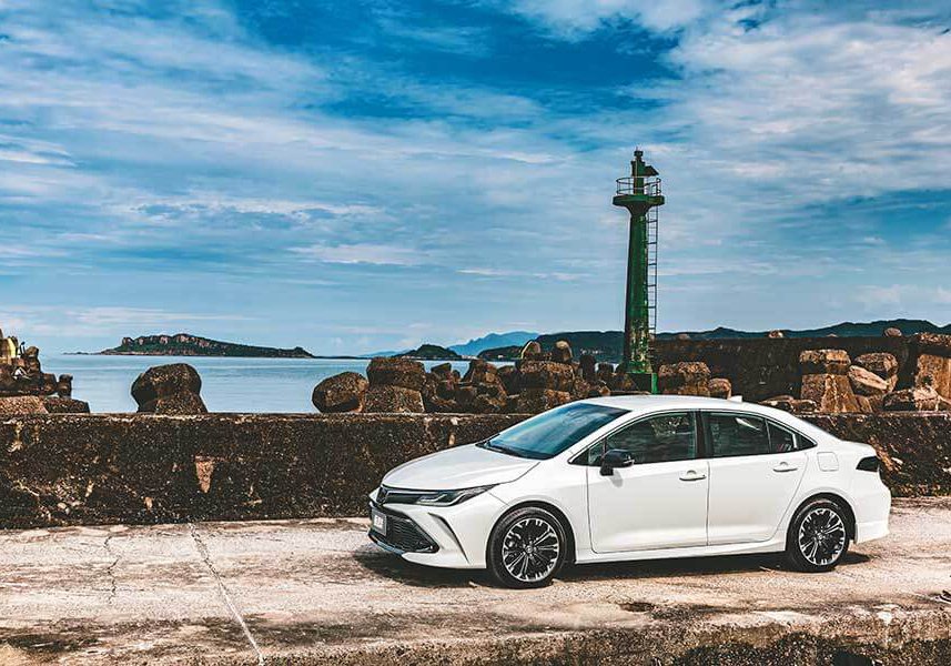 sportsedan-23 有人戲稱Sedan為砂彈(鋼砲的反義詞),不過這次我們著眼的點不在於說文解字,而是那位可以給你最高的樂趣指數……。