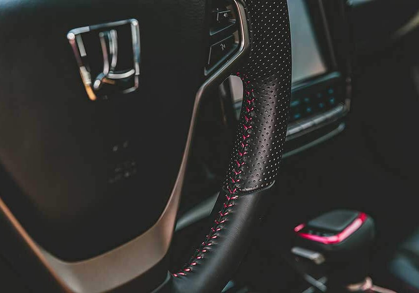 sportsedan-37 有人戲稱Sedan為砂彈(鋼砲的反義詞),不過這次我們著眼的點不在於說文解字,而是那位可以給你最高的樂趣指數……。