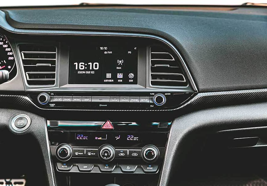 sportsedan-51 有人戲稱Sedan為砂彈(鋼砲的反義詞),不過這次我們著眼的點不在於說文解字,而是那位可以給你最高的樂趣指數……。