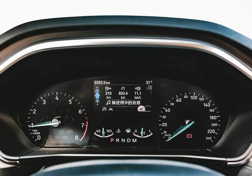 sportsedan-76 有人戲稱Sedan為砂彈(鋼砲的反義詞),不過這次我們著眼的點不在於說文解字,而是那位可以給你最高的樂趣指數……。