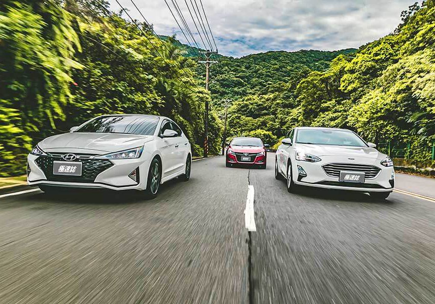 sportsedan-88 有人戲稱Sedan為砂彈(鋼砲的反義詞),不過這次我們著眼的點不在於說文解字,而是那位可以給你最高的樂趣指數……。