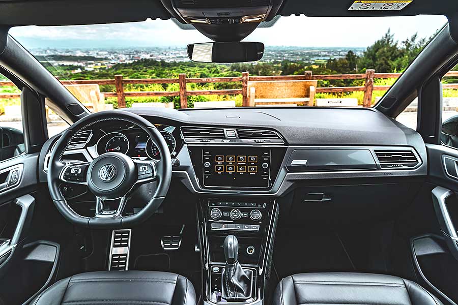 touran-2 如果未來還有機會遇見Touran,或許就是純電動的事情了。