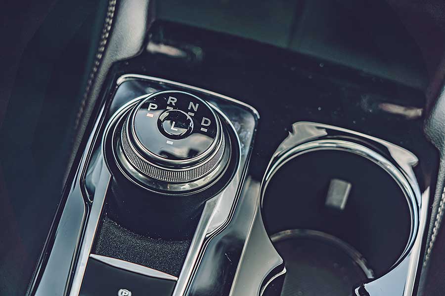 dailypower-14 潛力很玄妙,例如在菜市場抱著兩個孫子還可以伸手掏錢拿菜同時多討兩把蔥一包蒜,一轉頭再跟隔壁鄰居吵架當閒聊的祖父母,平凡卻身懷絕技。