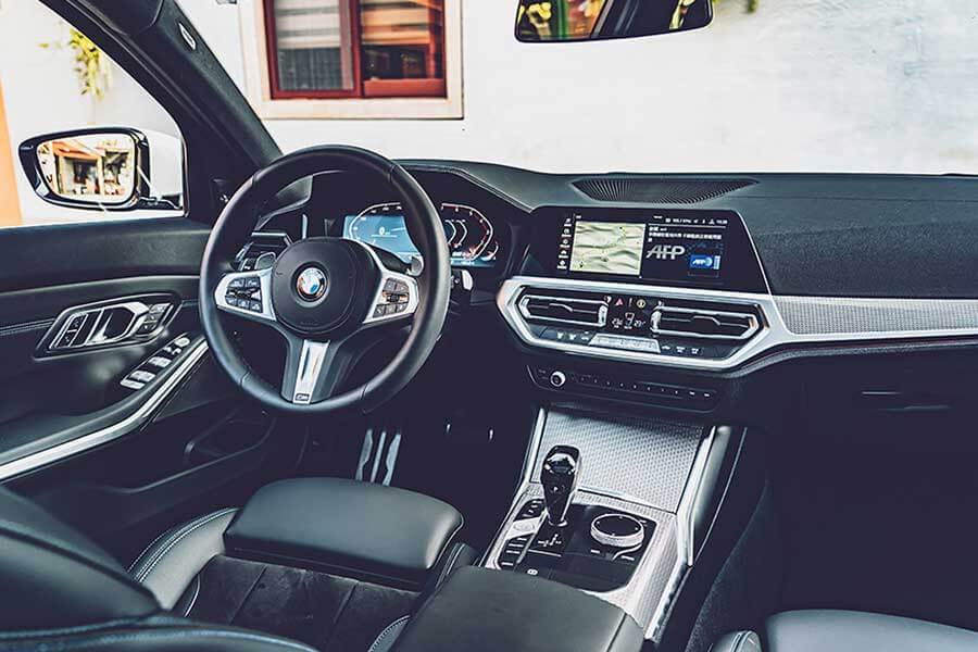 dailypower-27 潛力很玄妙,例如在菜市場抱著兩個孫子還可以伸手掏錢拿菜同時多討兩把蔥一包蒜,一轉頭再跟隔壁鄰居吵架當閒聊的祖父母,平凡卻身懷絕技。