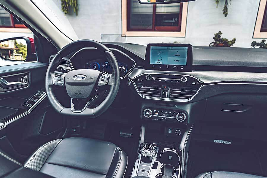 dailypower-3 潛力很玄妙,例如在菜市場抱著兩個孫子還可以伸手掏錢拿菜同時多討兩把蔥一包蒜,一轉頭再跟隔壁鄰居吵架當閒聊的祖父母,平凡卻身懷絕技。