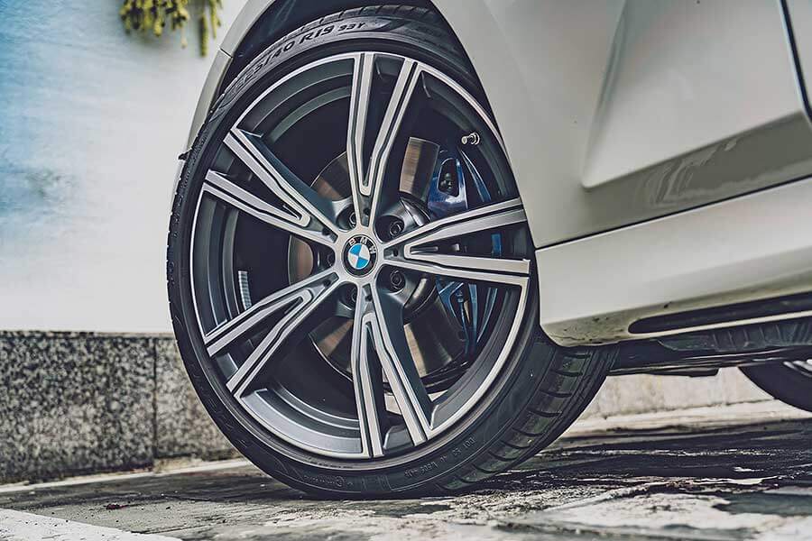 dailypower-39 潛力很玄妙,例如在菜市場抱著兩個孫子還可以伸手掏錢拿菜同時多討兩把蔥一包蒜,一轉頭再跟隔壁鄰居吵架當閒聊的祖父母,平凡卻身懷絕技。