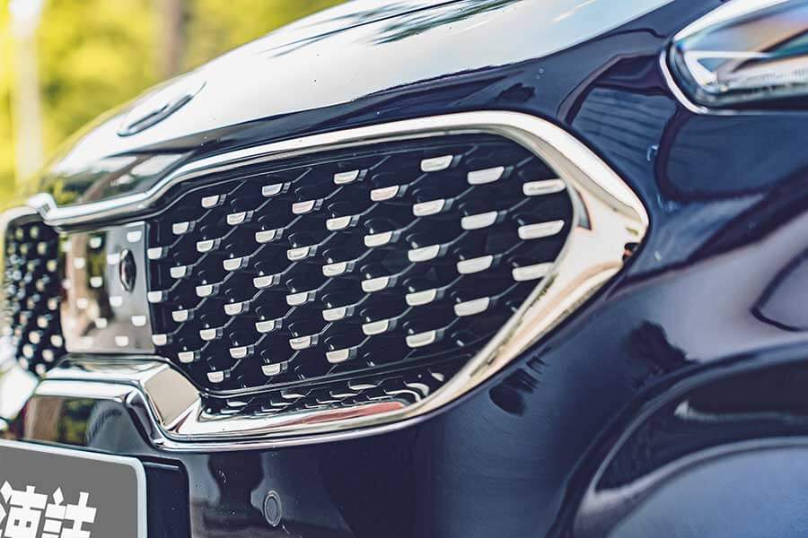 dailypower-52 潛力很玄妙,例如在菜市場抱著兩個孫子還可以伸手掏錢拿菜同時多討兩把蔥一包蒜,一轉頭再跟隔壁鄰居吵架當閒聊的祖父母,平凡卻身懷絕技。