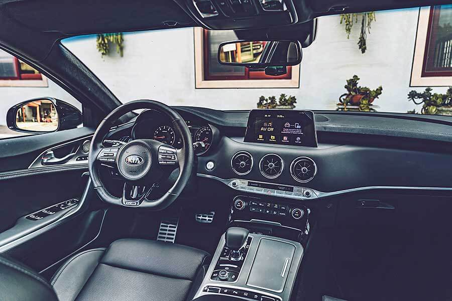 dailypower-53 潛力很玄妙,例如在菜市場抱著兩個孫子還可以伸手掏錢拿菜同時多討兩把蔥一包蒜,一轉頭再跟隔壁鄰居吵架當閒聊的祖父母,平凡卻身懷絕技。