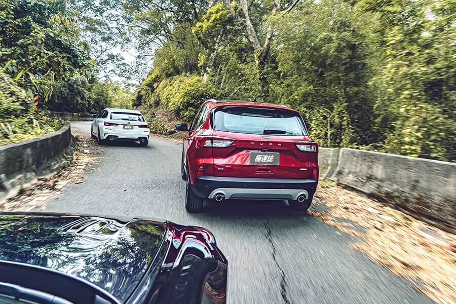 dailypower-85 潛力很玄妙,例如在菜市場抱著兩個孫子還可以伸手掏錢拿菜同時多討兩把蔥一包蒜,一轉頭再跟隔壁鄰居吵架當閒聊的祖父母,平凡卻身懷絕技。