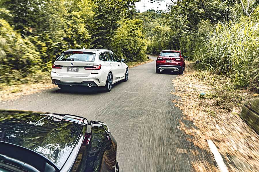 dailypower-86 潛力很玄妙,例如在菜市場抱著兩個孫子還可以伸手掏錢拿菜同時多討兩把蔥一包蒜,一轉頭再跟隔壁鄰居吵架當閒聊的祖父母,平凡卻身懷絕技。