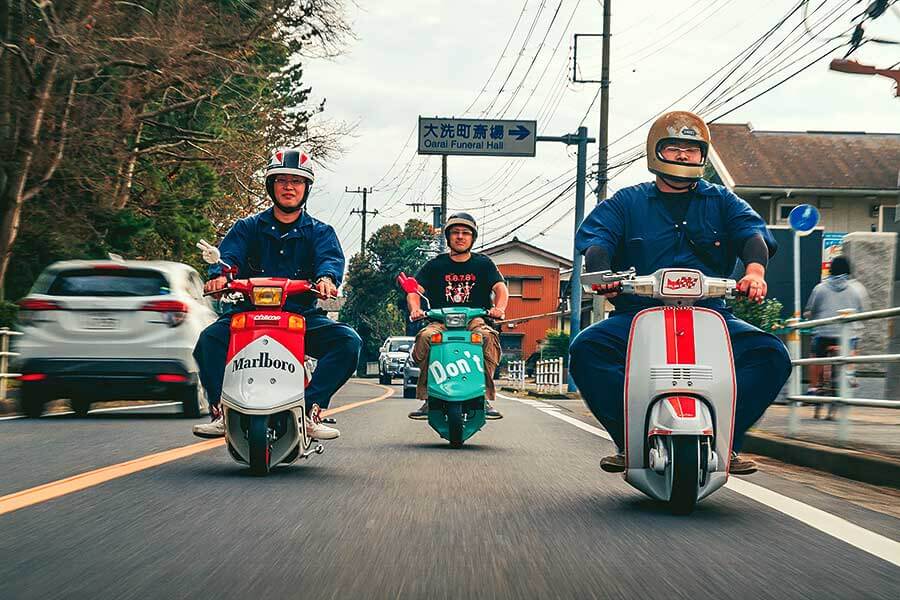 速可達,又稱小綿羊。一款青春期學習駕照持有人、暴走快遞司機以及人到中年還留著時髦髮型男士必選的戰車。