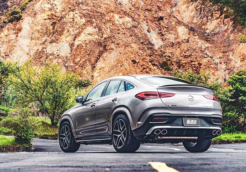 gle53coupe-28 當饅頭改以婀娜多姿的型態呈現,那就是花捲。