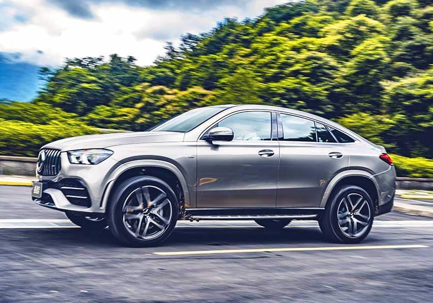 gle53coupe-36 當饅頭改以婀娜多姿的型態呈現,那就是花捲。