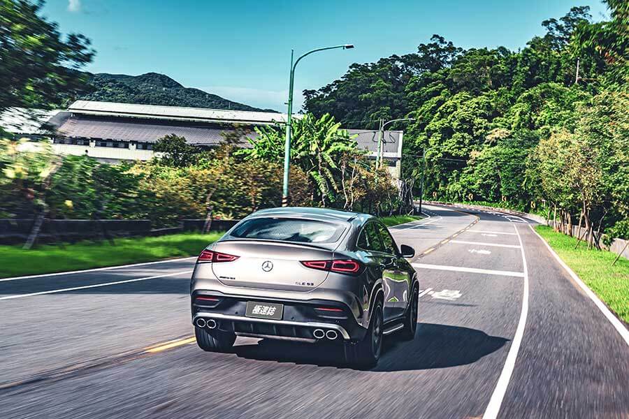 當饅頭改以婀娜多姿的型態呈現,那就是花捲。