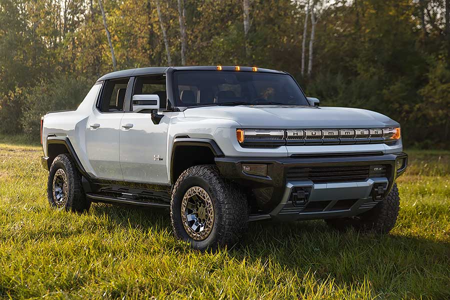 消聲匿跡了整整十年,重新歸來的悍馬更時尚、更安靜,也更加強大。