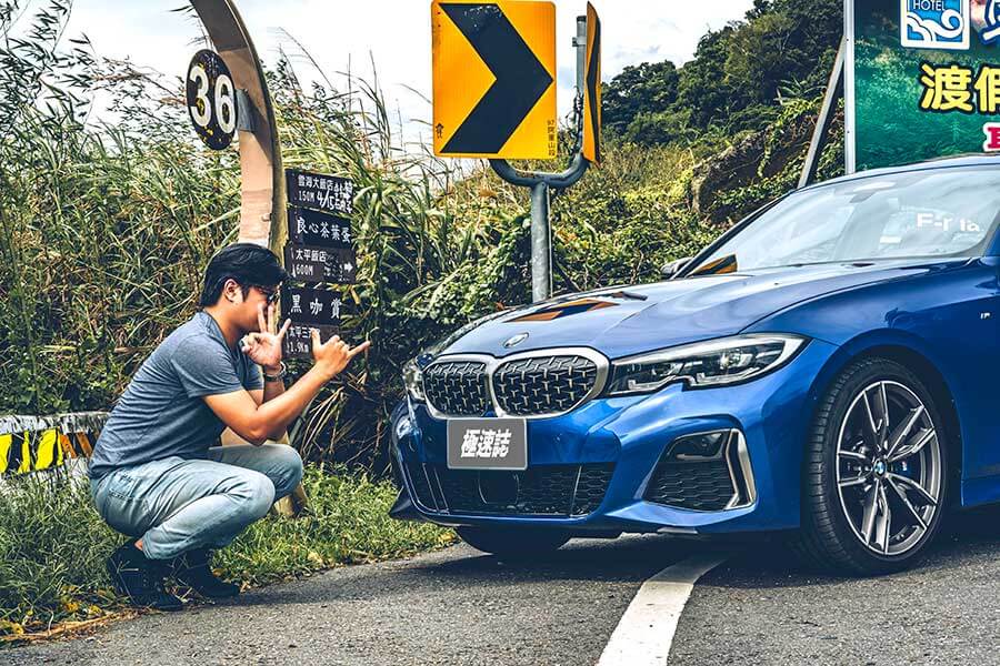 環島不難，隨便找部車都行，但要能環的開心，每個時刻都盡興、流連忘返，若有三種性格迴然不同的車可以沿路替換，那就完美了……。