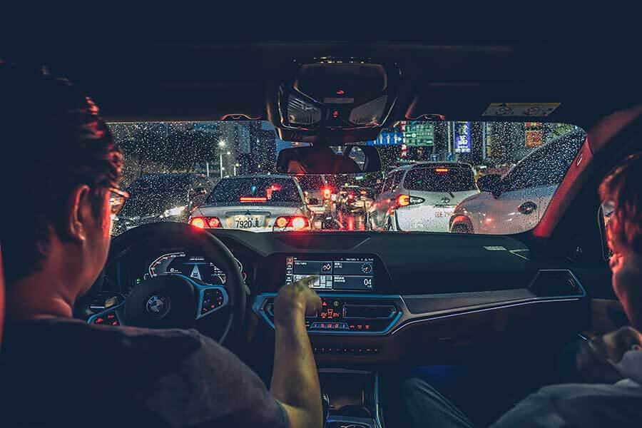 環島不難，隨便找部車都行，但要能環的開心，每個時刻都盡興、流連忘返，若有三種性格迴然不同的車可以沿路替換，那就完美了……。