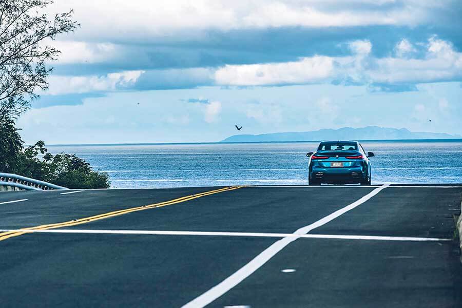 mperformance2-23 環島不難,隨便找部車都行,但要能環的開心,每個時刻都盡興、流連忘返,若有三種性格迴然不同的車可以沿路替換,那就完美了……。