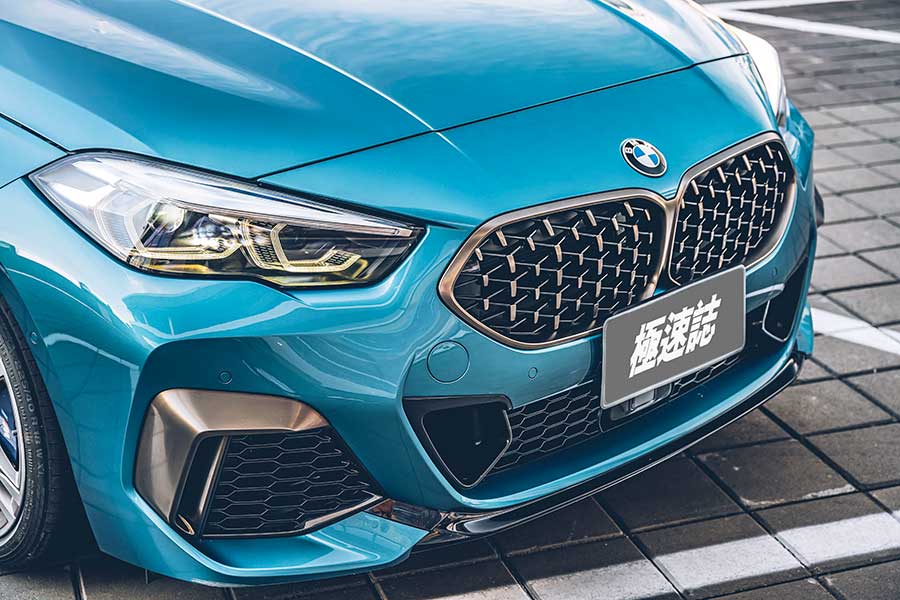 mperformance2-5 環島不難,隨便找部車都行,但要能環的開心,每個時刻都盡興、流連忘返,若有三種性格迴然不同的車可以沿路替換,那就完美了……。