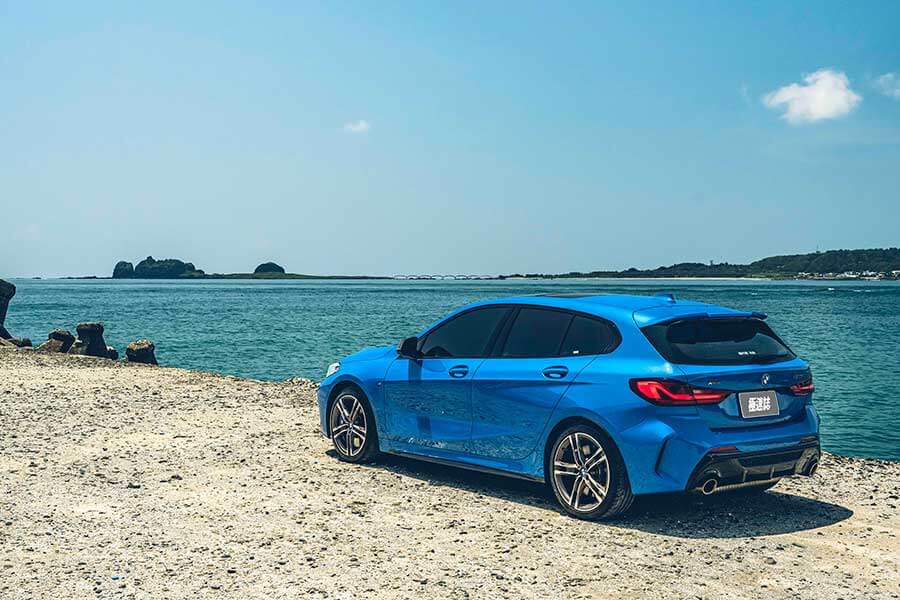 mperformance3-22 環島不難,隨便找部車都行,但要能環的開心,每個時刻都盡興、流連忘返,若有三種性格迴然不同的車可以沿路替換,那就完美了……。