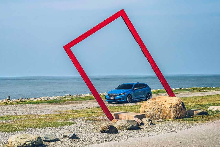 mperformance3-24 環島不難,隨便找部車都行,但要能環的開心,每個時刻都盡興、流連忘返,若有三種性格迴然不同的車可以沿路替換,那就完美了……。