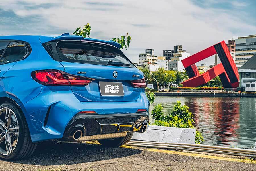 mperformance3-25 環島不難,隨便找部車都行,但要能環的開心,每個時刻都盡興、流連忘返,若有三種性格迴然不同的車可以沿路替換,那就完美了……。