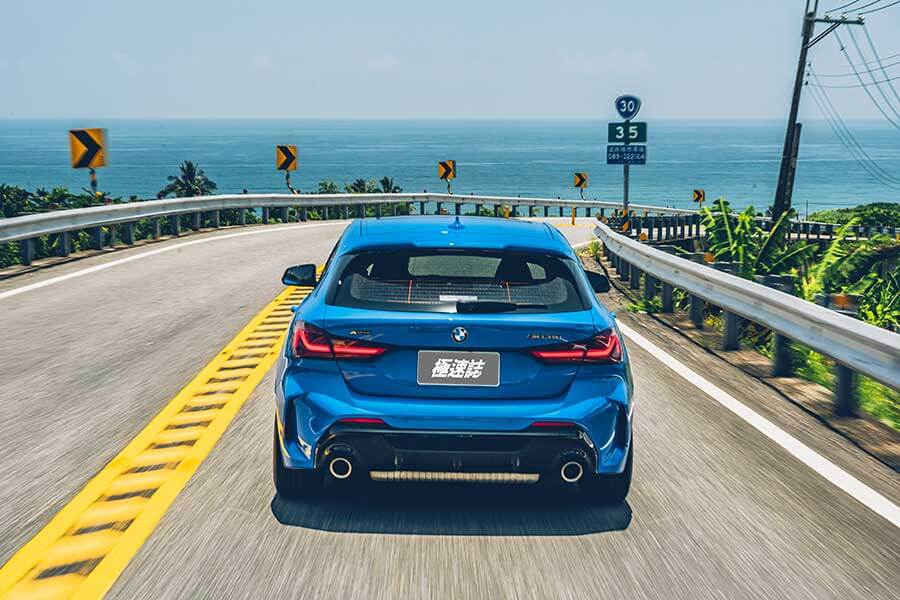 mperformance3-27 環島不難,隨便找部車都行,但要能環的開心,每個時刻都盡興、流連忘返,若有三種性格迴然不同的車可以沿路替換,那就完美了……。