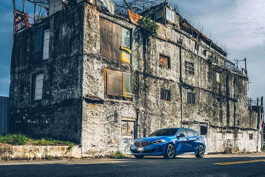 環島不難,隨便找部車都行,但要能環的開心,每個時刻都盡興、流連忘返,若有三種性格迴然不同的車可以沿路替換,那就完美了……。