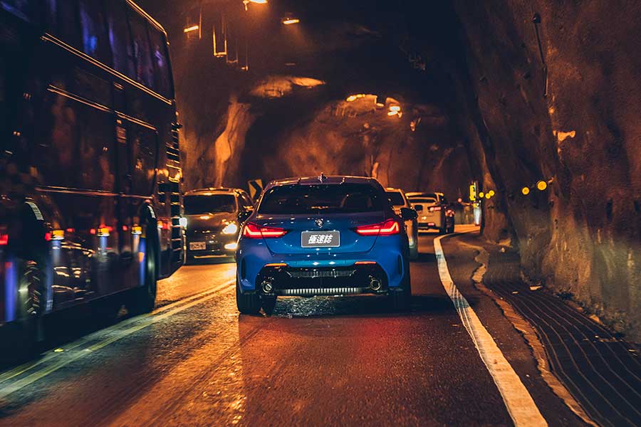 環島不難,隨便找部車都行,但要能環的開心,每個時刻都盡興、流連忘返,若有三種性格迴然不同的車可以沿路替換,那就完美了……。