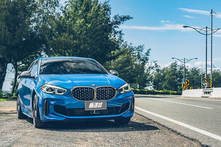 mperformance3-35 環島不難,隨便找部車都行,但要能環的開心,每個時刻都盡興、流連忘返,若有三種性格迴然不同的車可以沿路替換,那就完美了……。