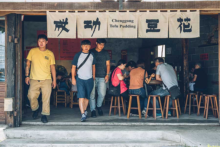 mperformance3-7 環島不難,隨便找部車都行,但要能環的開心,每個時刻都盡興、流連忘返,若有三種性格迴然不同的車可以沿路替換,那就完美了……。