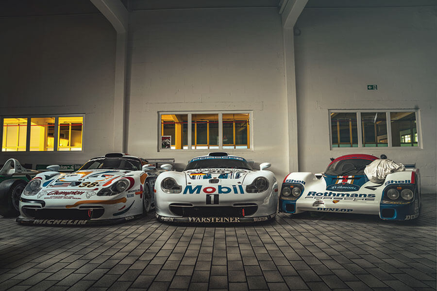 這裡是保時捷名作冬眠之所，且讓我們在黑暗掩護下捕捉它們的睡相……