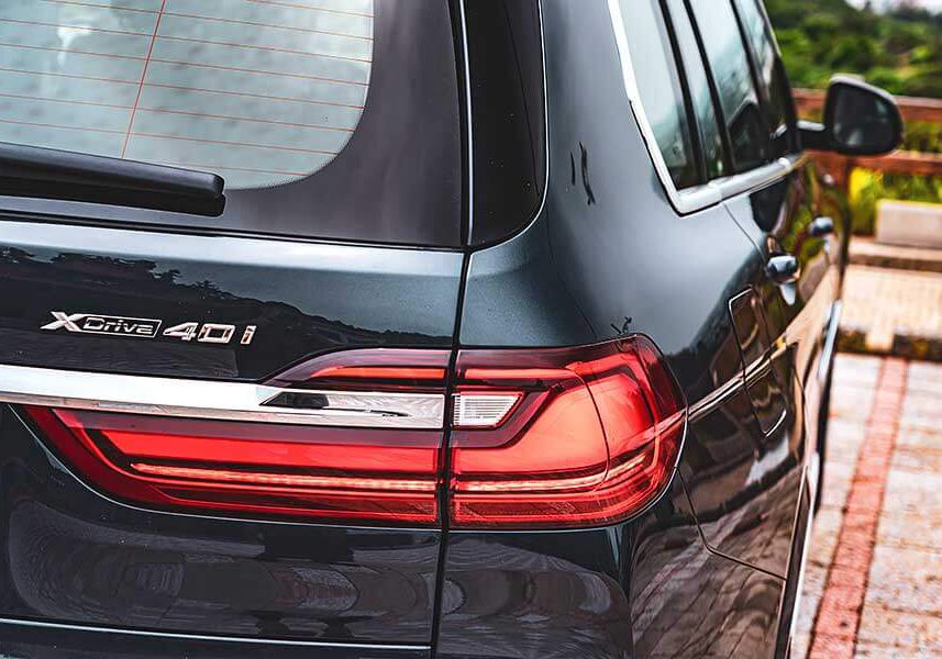 x7xdrive40i-17 它就是你印象中的那位鄰家大哥哥,擁有渾厚的胸膛及溫暖的心窩,還記得你曾許下嫁給它的承諾吧。