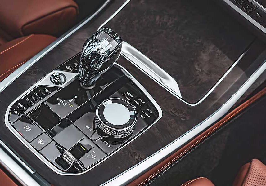 x7xdrive40i-21 它就是你印象中的那位鄰家大哥哥,擁有渾厚的胸膛及溫暖的心窩,還記得你曾許下嫁給它的承諾吧。